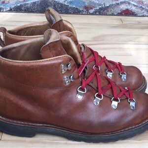 Danner Brown Leather Hiking Boots with Red Laces in great condition